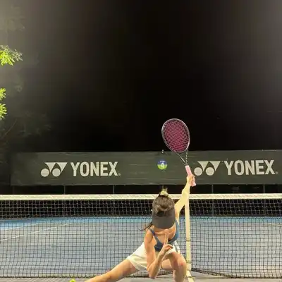 潘芳